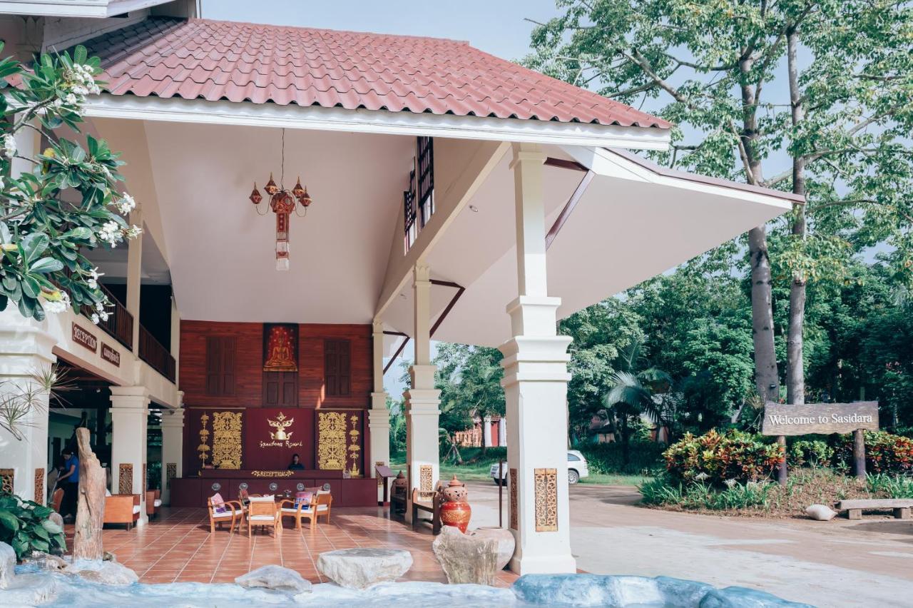 Sasidara Resort Nan Exterior photo